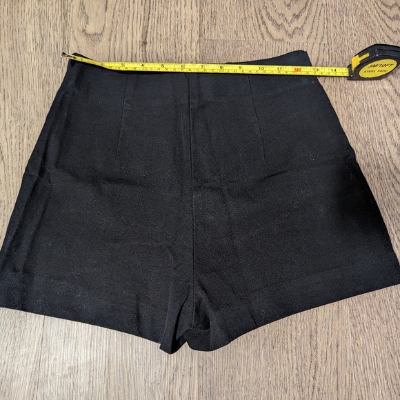 Black Wilfred Free Salcido shorts - Picture 5 of 6